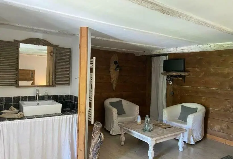 ガーデンビュースタンダードルーム, La Perle De La Lauzière, Chambres D Hôtes