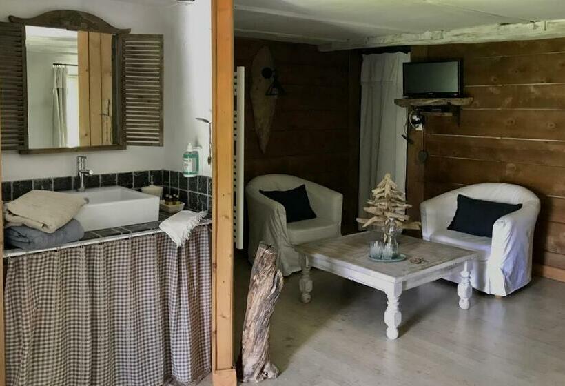 غرفة قياسية مطلّة علي الحديقة, La Perle De La Lauzière, Chambres D Hôtes