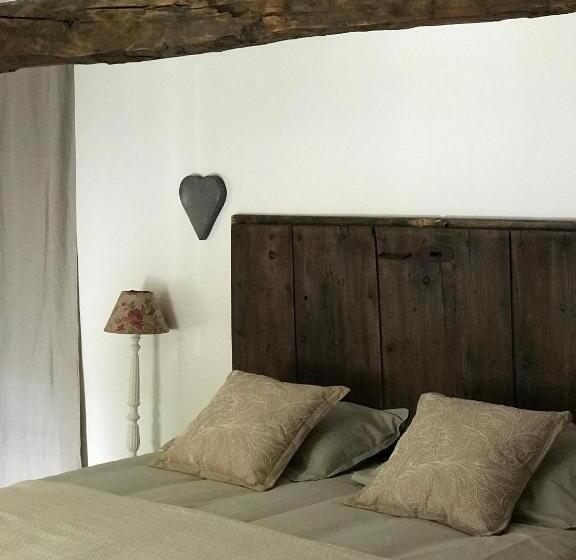 غرفة قياسية ثلاثية مطلة علي الحديقة, La Perle De La Lauzière, Chambres D Hôtes