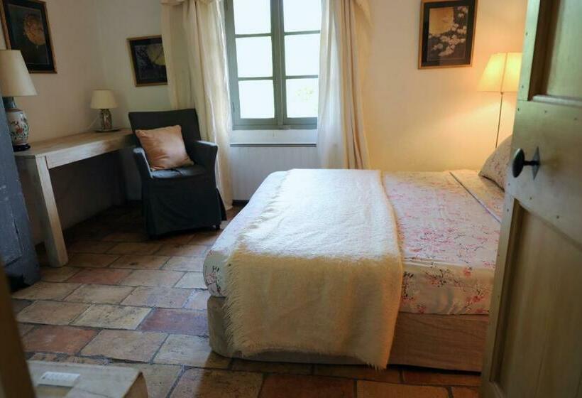 غرفة قياسية, Le Mas Du Lac