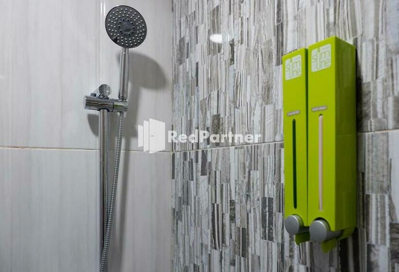 Номер Deluxe, Rit S Garden At Citragrand Semarang Mitra Reddoorz