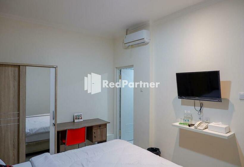 Номер Deluxe, Rit S Garden At Citragrand Semarang Mitra Reddoorz