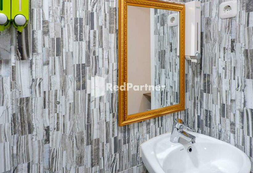 Номер Deluxe, Rit S Garden At Citragrand Semarang Mitra Reddoorz