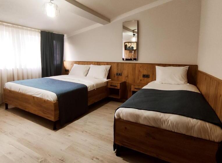 デラックスファミリールーム, Life Span Hotels