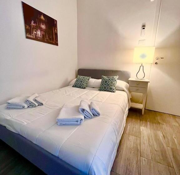 اتاق استاندارد, Catania Rooms