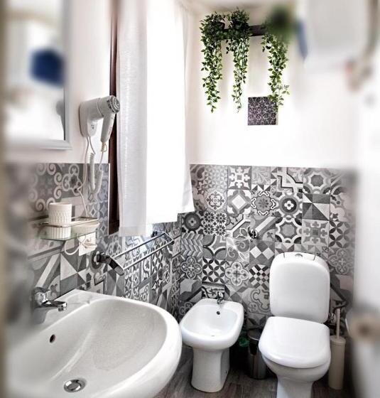 اتاق لوکس, Catania Rooms