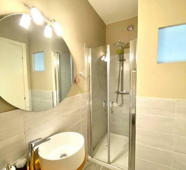 اتاق استاندارد, Residenza 8