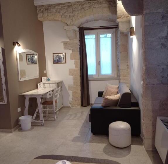اتاق استاندارد چهار تخته, Torre Pendio B&b