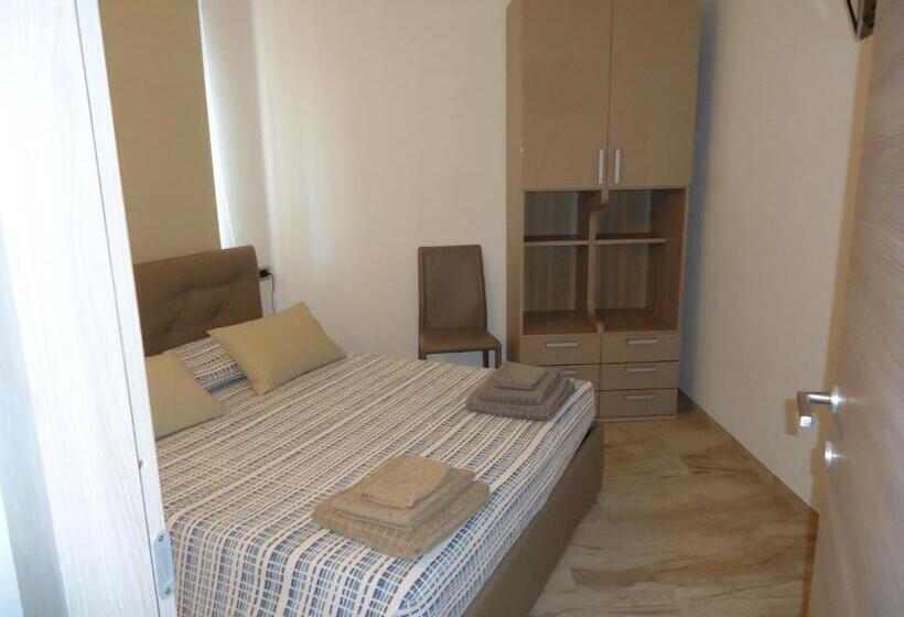 سوییت با چشمانداز دریا, B&b Florian