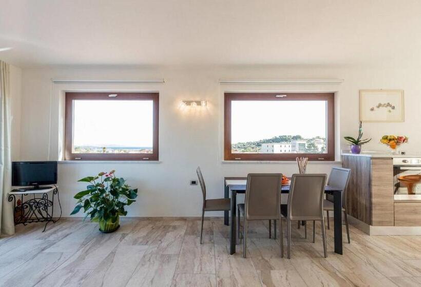 سوییت با چشمانداز دریا, B&b Florian