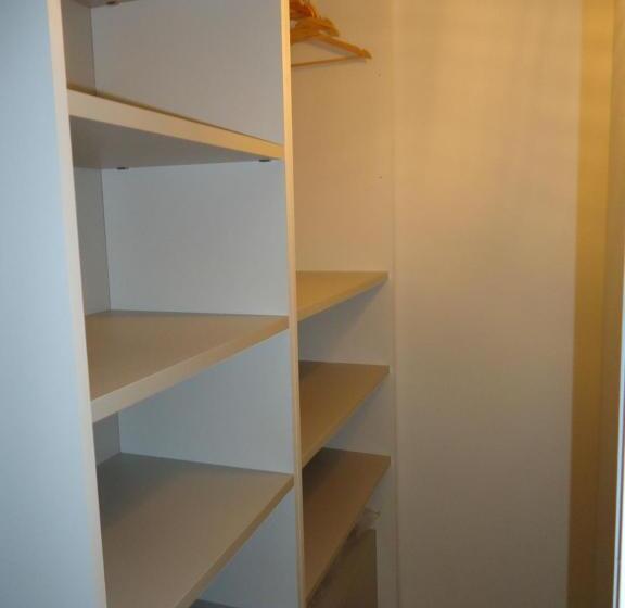 سوییت با چشمانداز دریا, B&b Florian