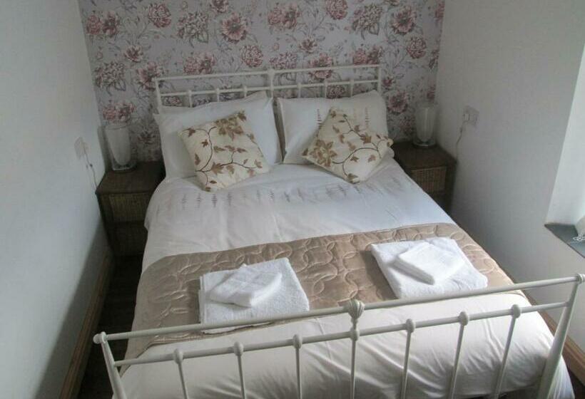 スタンダードルーム, The Hub At Abercrave