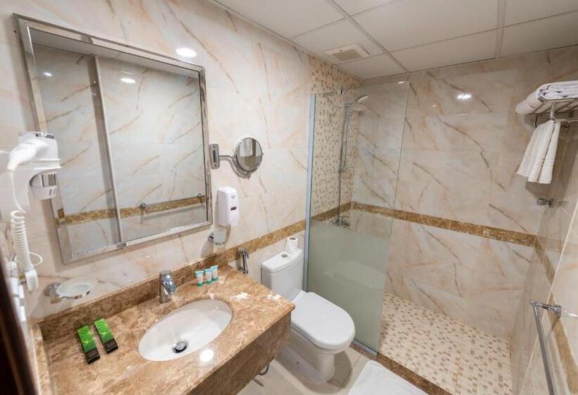 Camera Quadrupla Standard, Nasaem Aljoury فندق نسائم الجوري