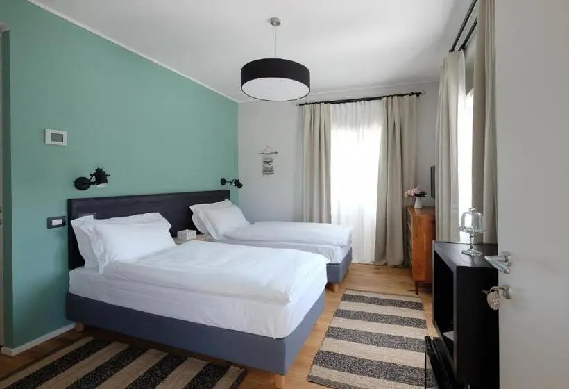 Superior room with lake view, Casa Della Capra
