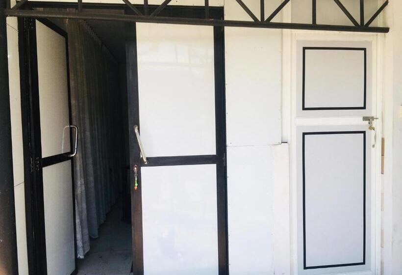 이코노미 룸, View City Point