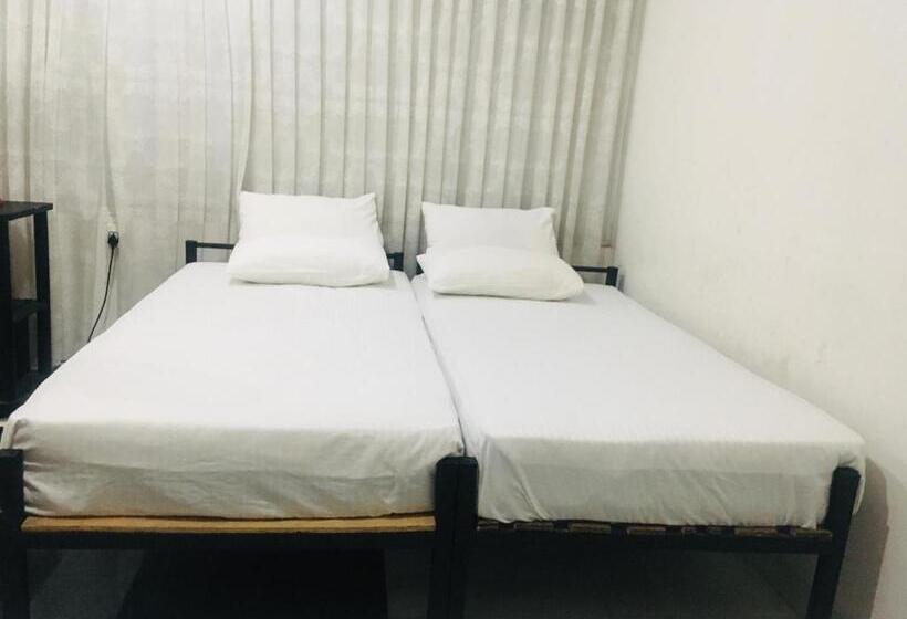 이코노미 룸, View City Point