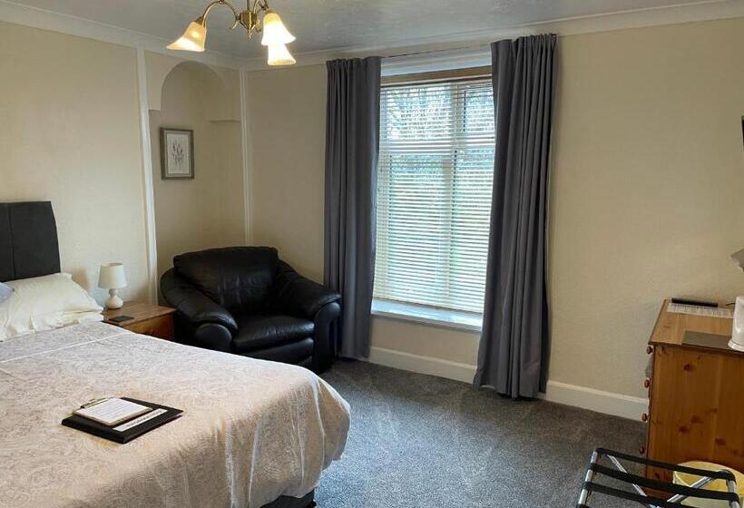 Quarto standart vista jardim, Bron Menai Guest House