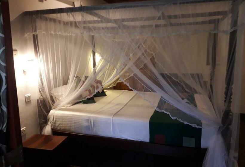 带阳台的豪华间, Goyambokka Guesthouse