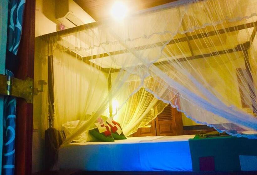 带阳台的豪华间, Goyambokka Guesthouse