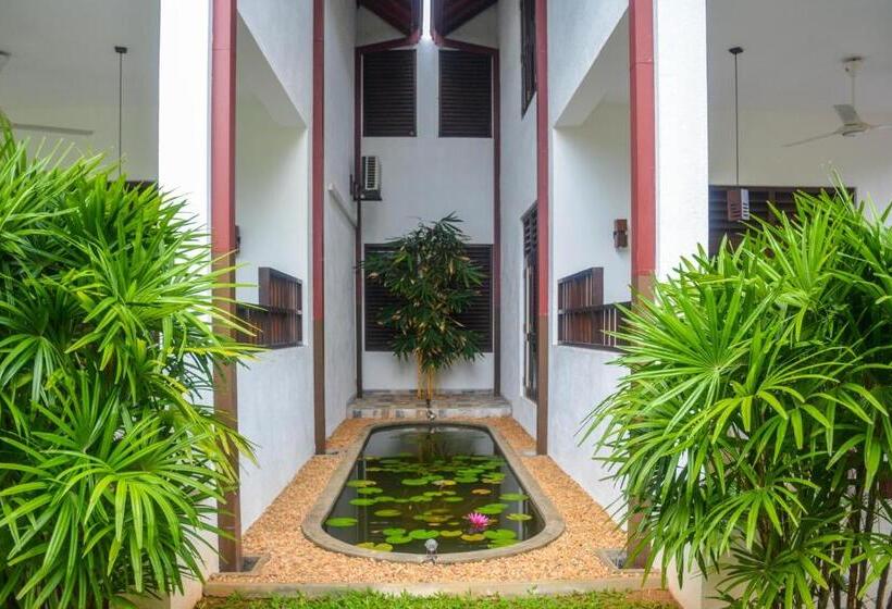 标准间带游泳池, Goyambokka Guesthouse
