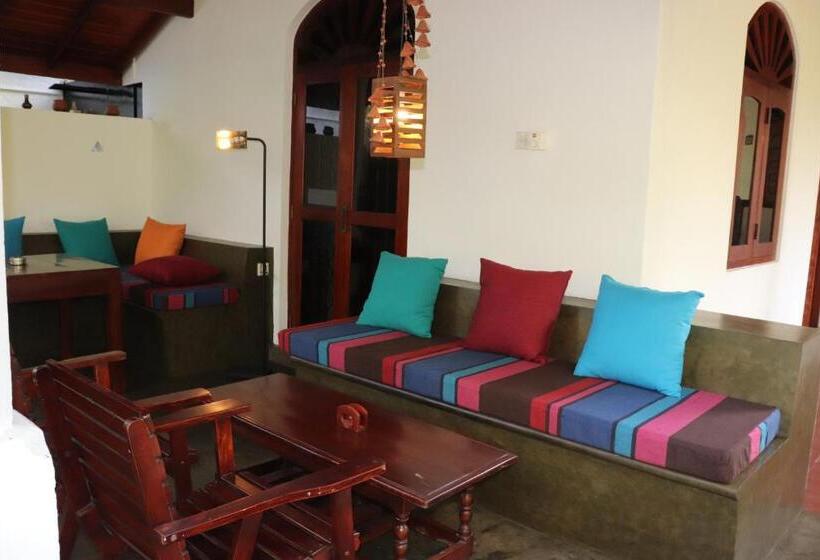 Номер Стандарт с Террасой, Goyambokka Guesthouse