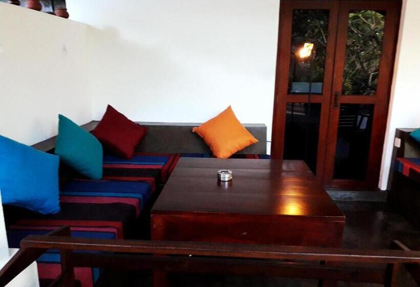 Номер Стандарт с Террасой, Goyambokka Guesthouse