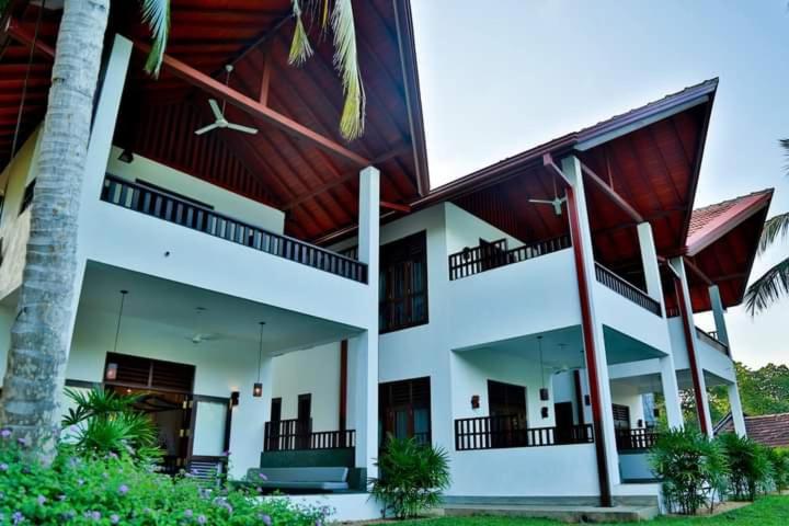 标准间带游泳池, Goyambokka Guesthouse