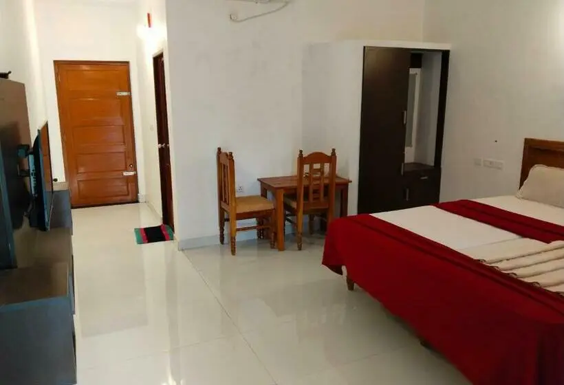バルコニー付きデラックスルーム, Neptune Kovalam
