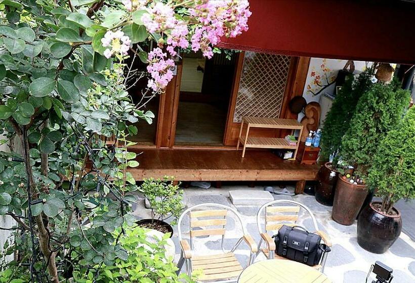 패밀리 룸, Hanok Story Guesthouse