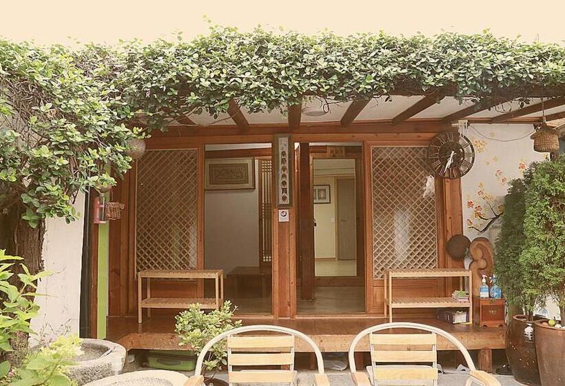 غرفة عائلية, Hanok Story Guesthouse