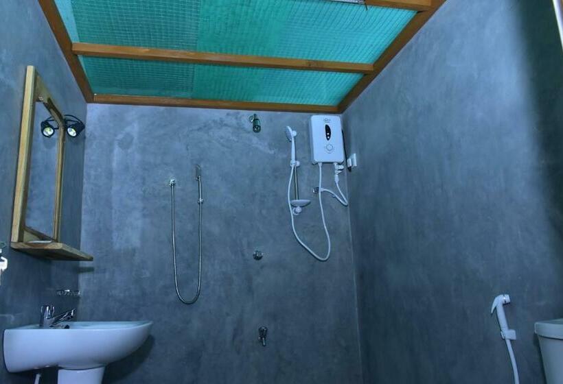 اتاق استاندارد, Jungle View River Camping