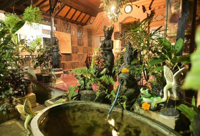 발코니 디럭스 룸, Kamar Suci House