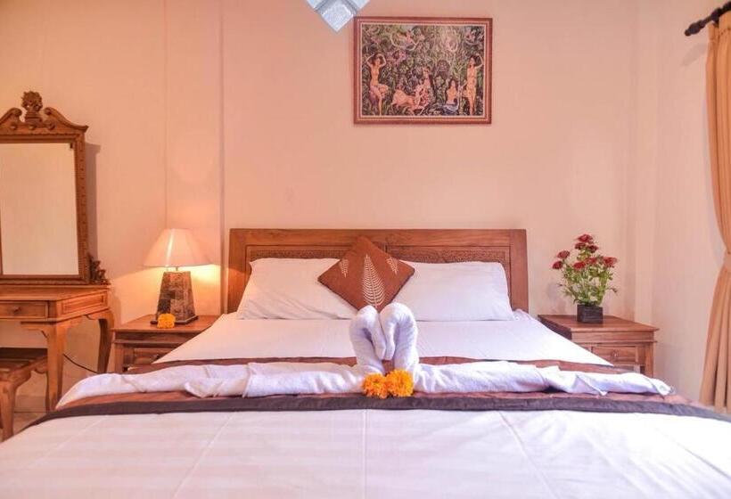 豪华房间, Kamar Suci House