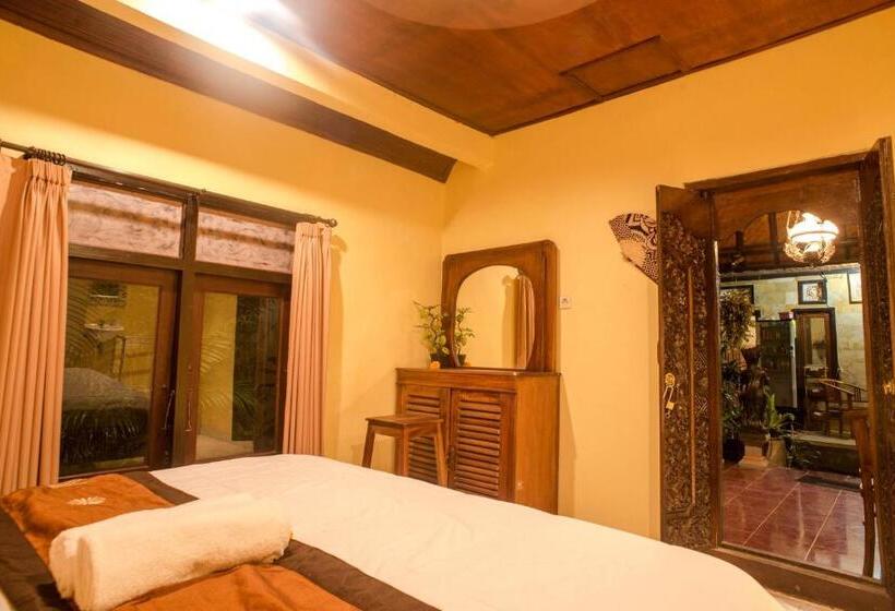 经济房, Kamar Suci House