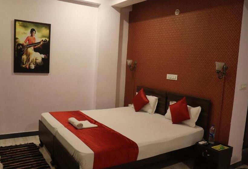 バルコニー付きデラックスルーム, Shiv Palace