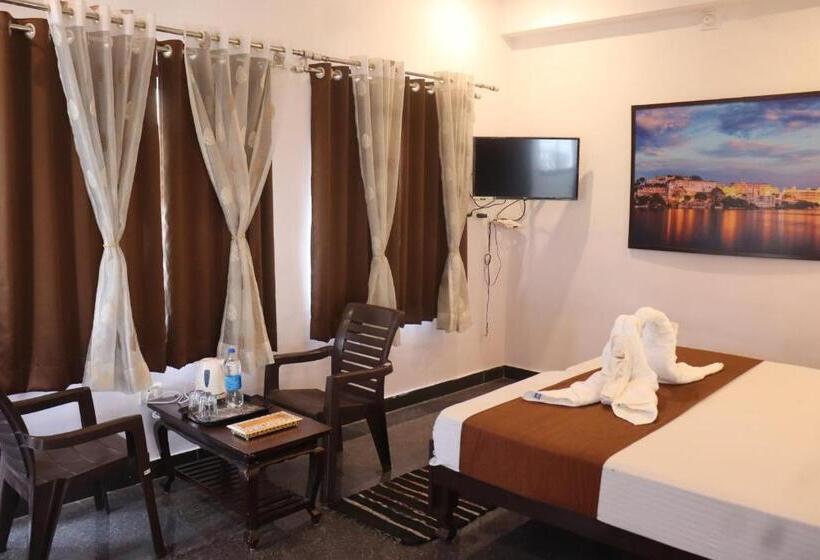 バルコニー付きデラックスルーム, Shiv Palace