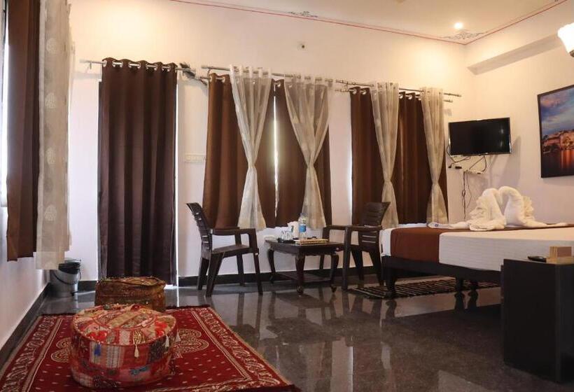 バルコニー付きデラックスルーム, Shiv Palace