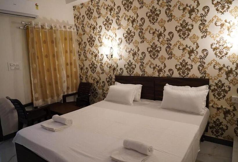 デラックスルーム, Shiv Palace