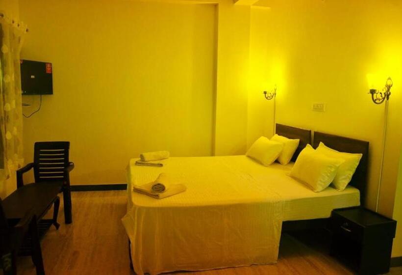 デラックスルーム, Shiv Palace