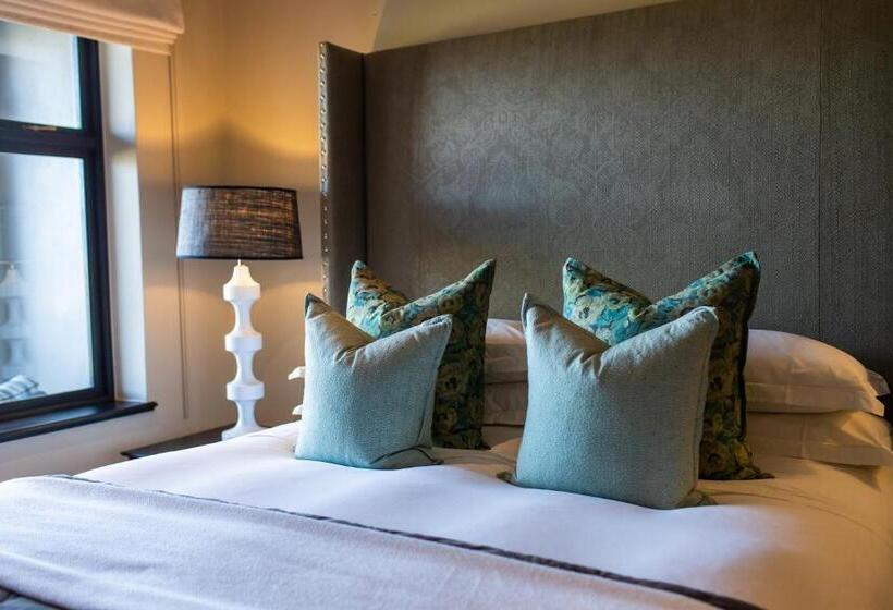 جناح إدارى, Santé Wellness Retreat & Spa