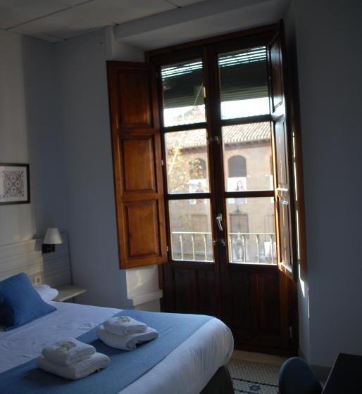 اتاق استاندارد, La Perla Granada Suites