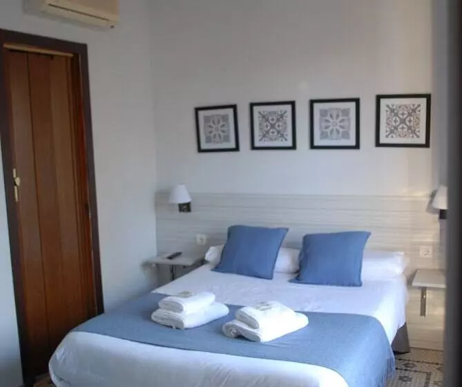 Camera Standard, La Perla Granada Suites