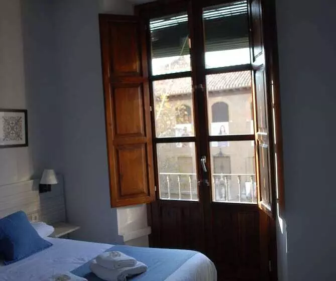 Camera Standard, La Perla Granada Suites