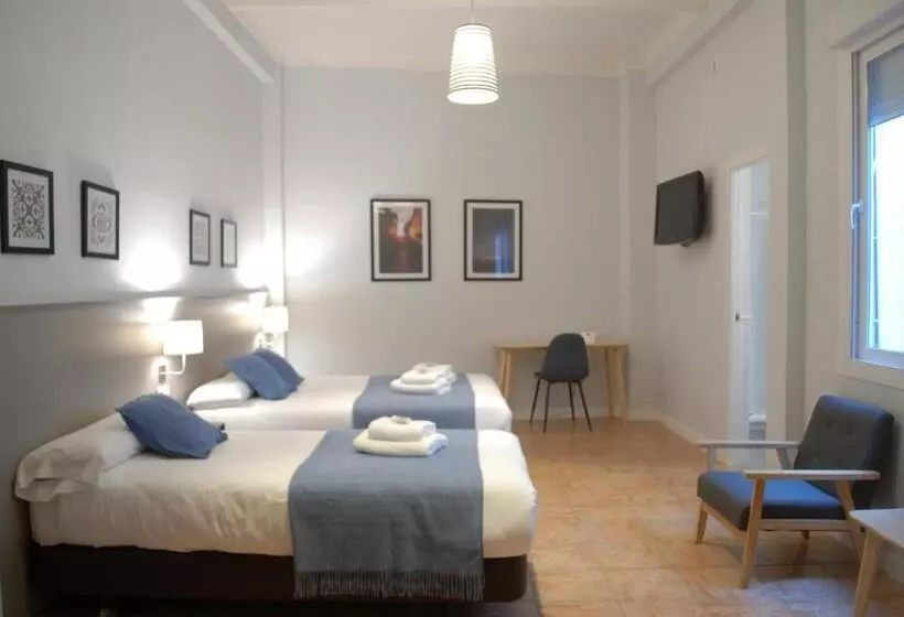 Camera Tripla Superiore, La Perla Granada Suites