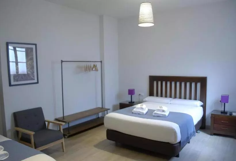 Camera Tripla Superiore, La Perla Granada Suites
