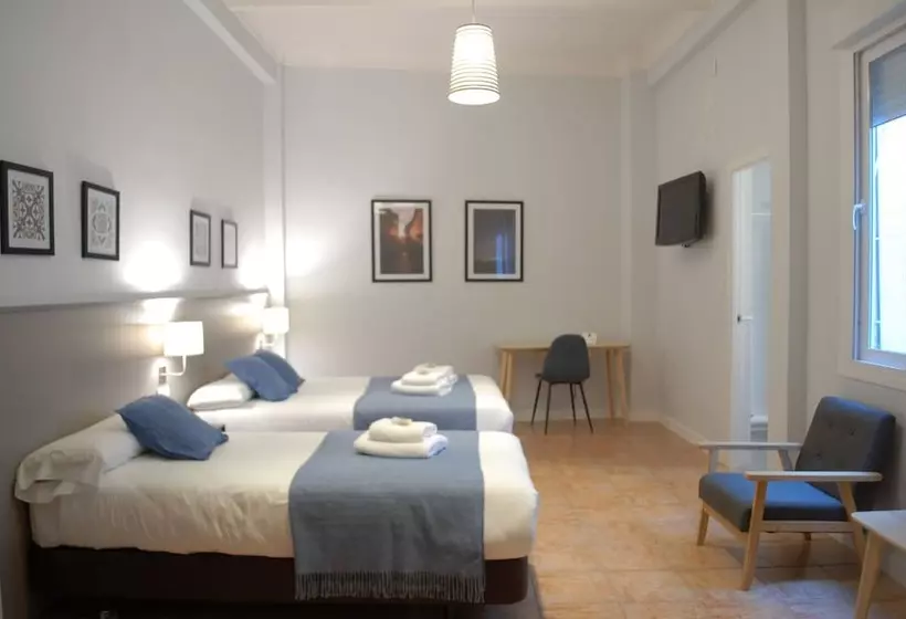 Camera Tripla Superiore, La Perla Granada Suites