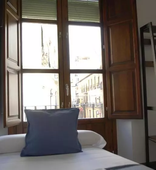 Camera Tripla Superiore, La Perla Granada Suites