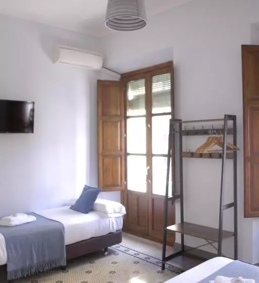 Camera Tripla Superiore, La Perla Granada Suites