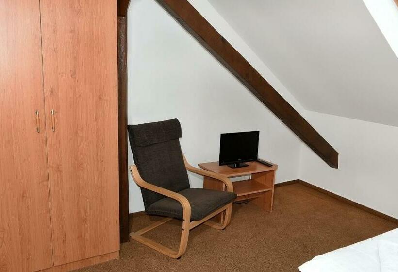 Pokój Standard Jednoosobowy, Bílý Koníček