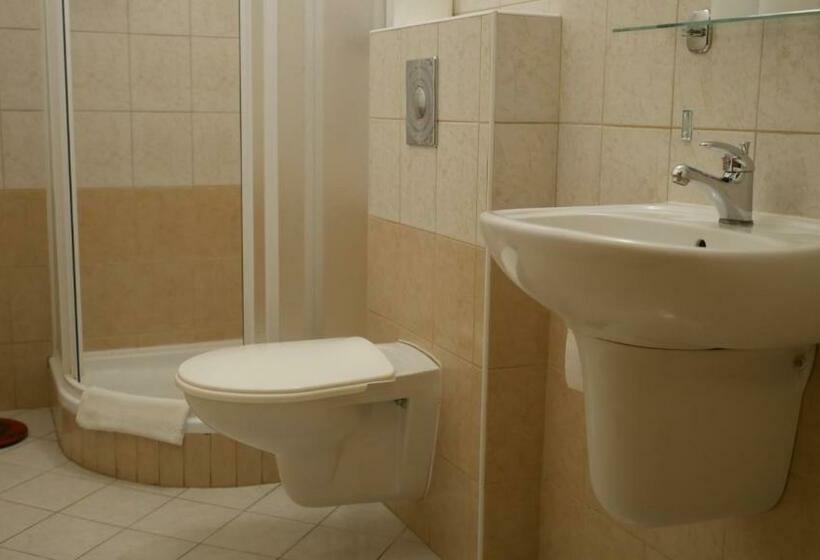 Pokój Deluxe, Bílý Koníček